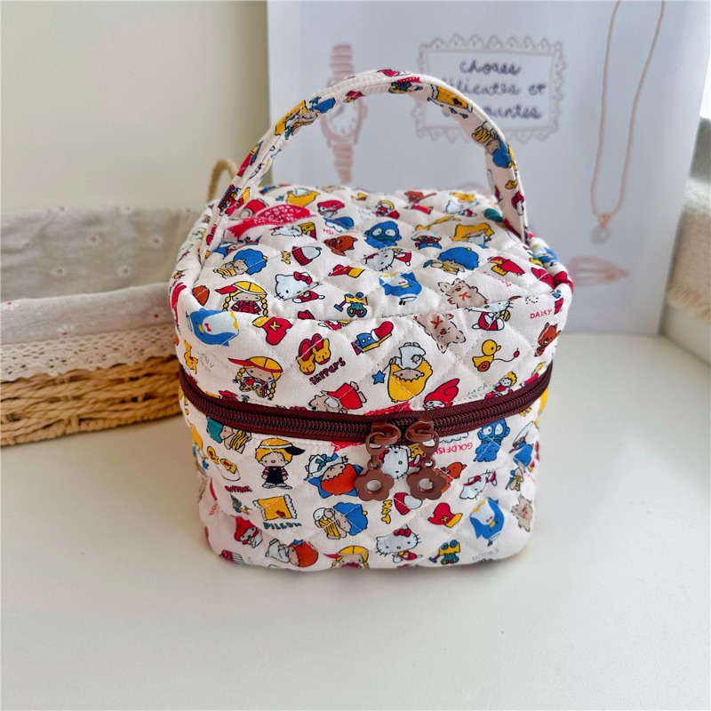 Косметичка Hello Kitty с мульт – обзор и цена Travel Accessories Needed