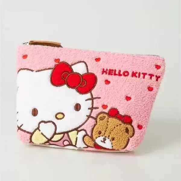 Плюшевая косметичка Sanrio Hel – обзор и цена Travel Accessories Needed